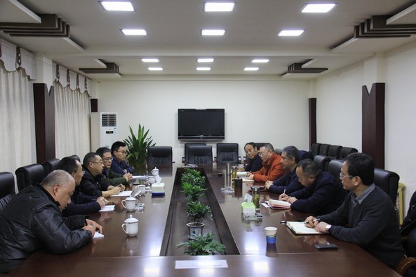 都江堰建行肖峰一行到工程局調(diào)研 